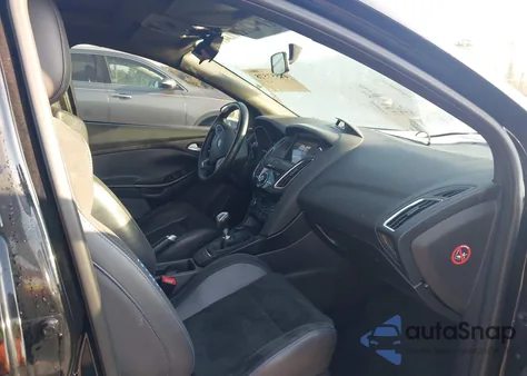 2017 Ford Focus Rs z USA, uszkodzony, nr VIN WF0DP3TH9H4120252